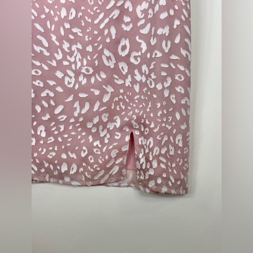 LE LIS Pink Cheetah Print Mini Dress - Medium - Picture 2 of 6
